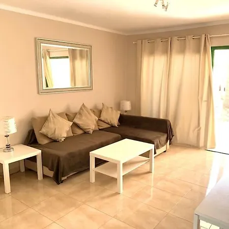 Apartament Casa Italia, Modern One Bedroom Close To The Tías