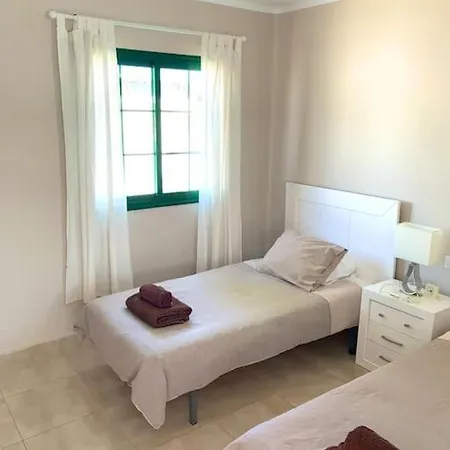 Casa Italia, Modern One Bedroom Close To The Apartament Tías