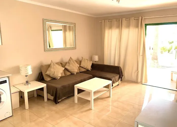 Apartament Casa Italia, Modern One Bedroom Close To The Tías